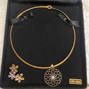 14k gold herringbone chain with 2 14k gold pendants